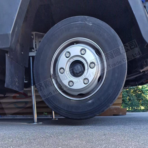 Outrigger bracket caravan hydraulic cylinder with leveling system